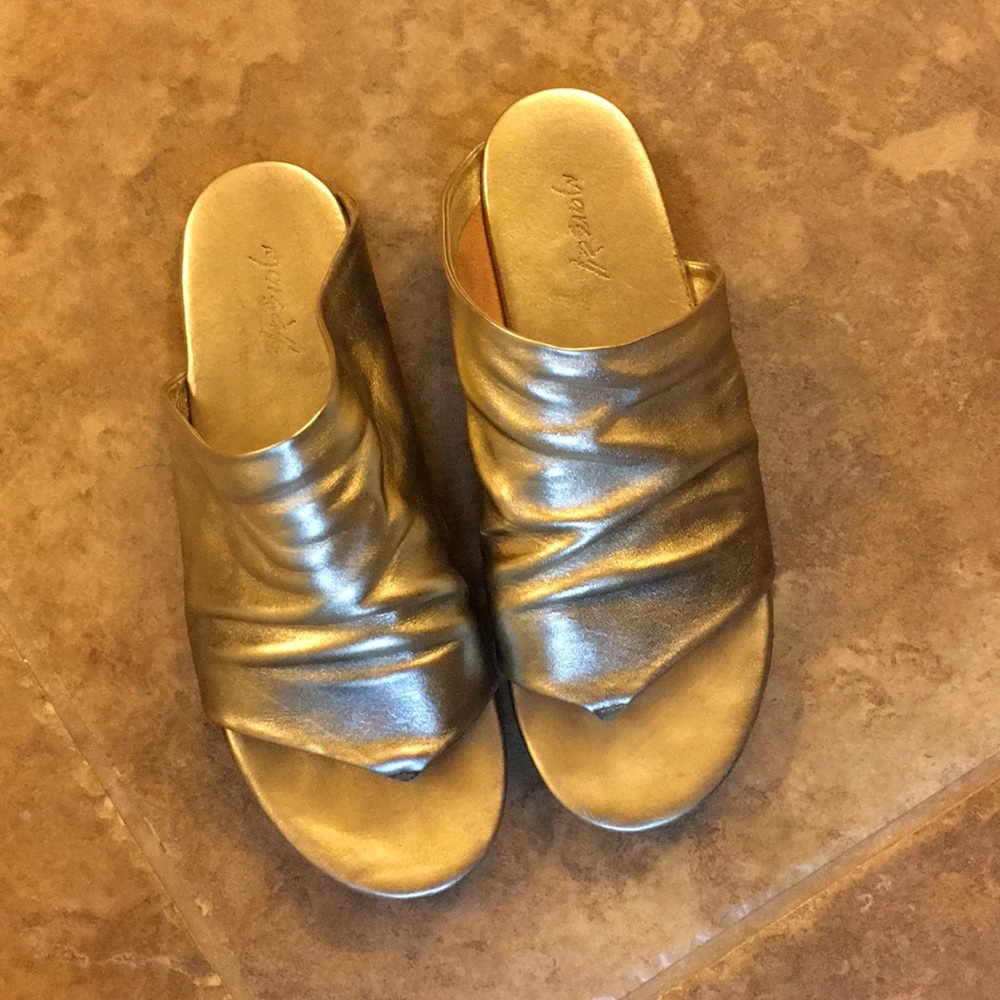 Marsell gold leather slide sandal sz38